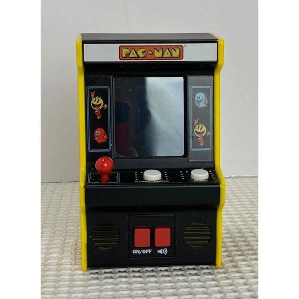 Pac-Man Mini Hand‎ Held Arcade Game Bandai Namco Tested & Works